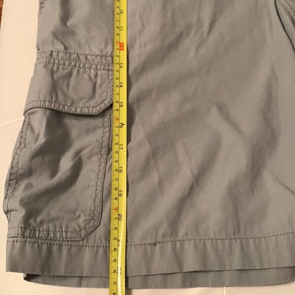 Eddie Bauer Cargo Gray Shorts Men’s Size 40 - Picture 4 of 9